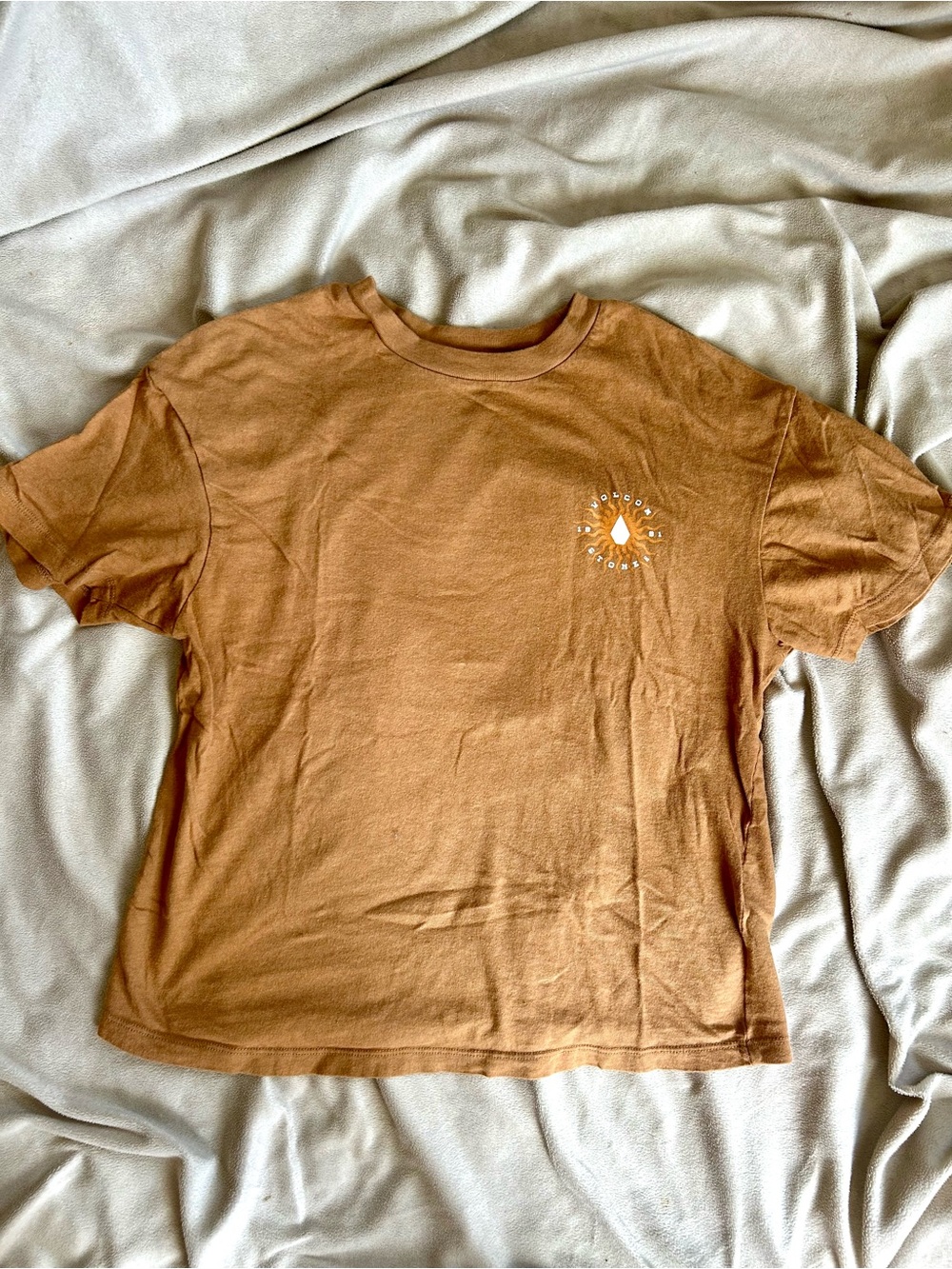 Volcom Stone Caramel Sun Logo Women’s Graphic Tee S